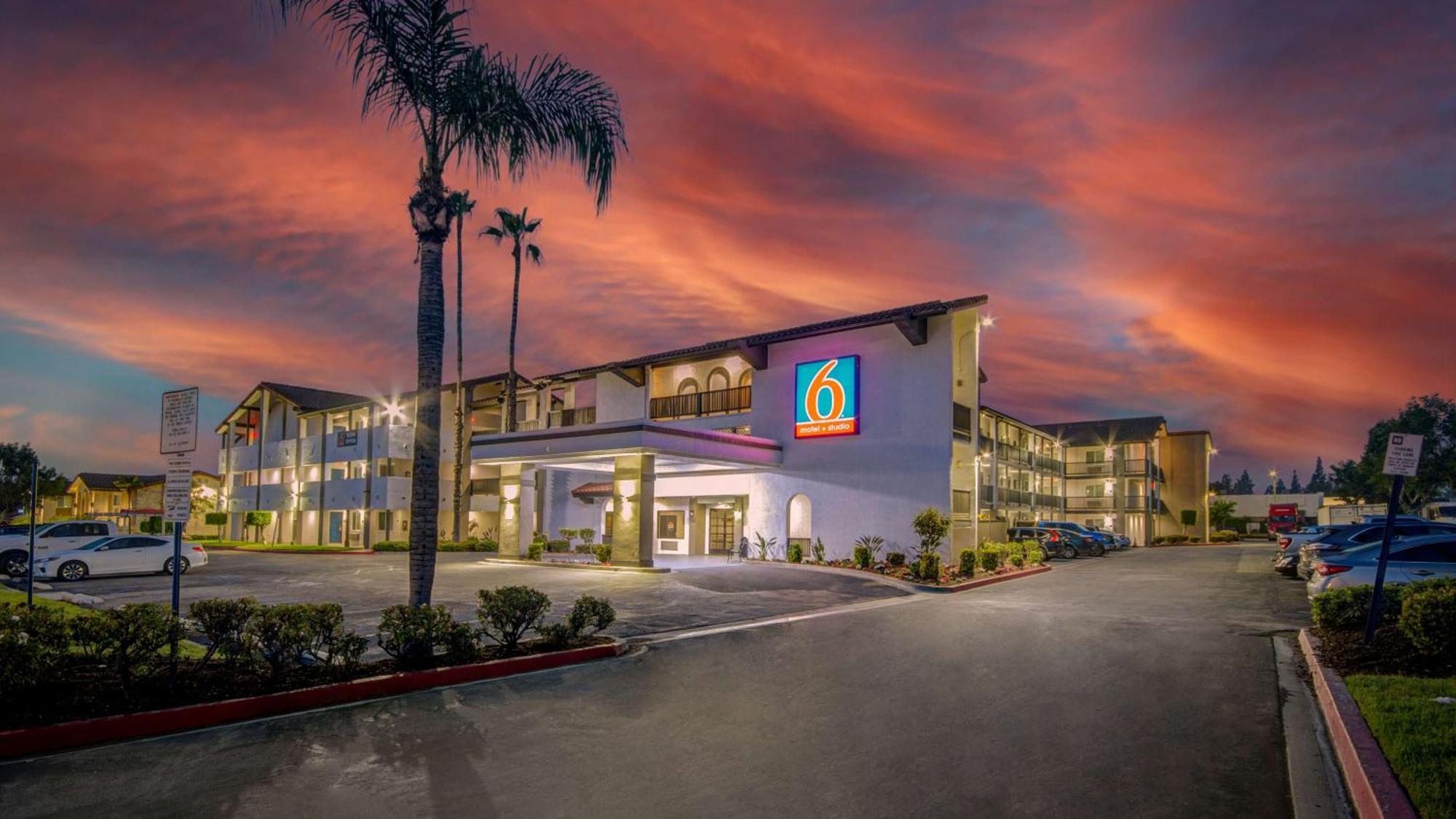 Studio 6 Ontario Ca Convention Center Airport Exterior foto